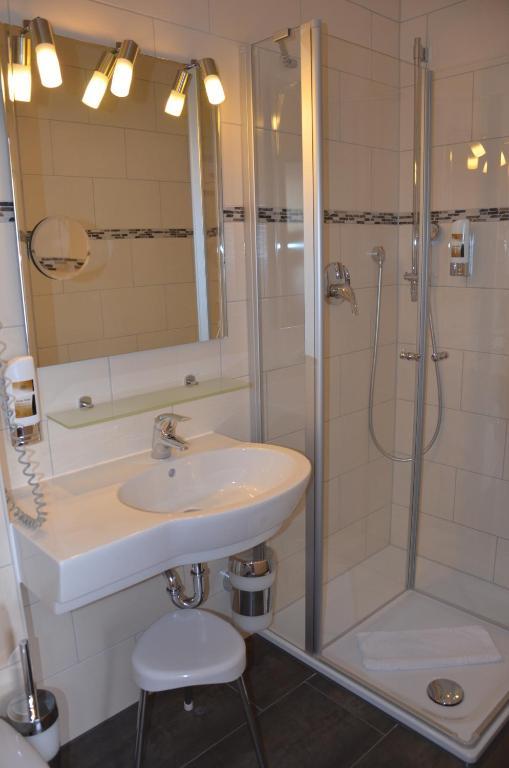 Flair Hotel Am Rosenhuegel - Garni Cochem Rom bilde